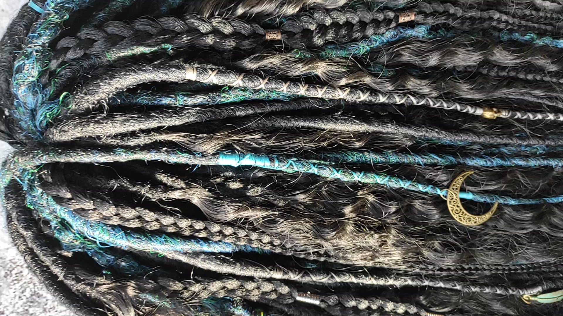 Black and Dark Green Synthetic Dreads with Curls